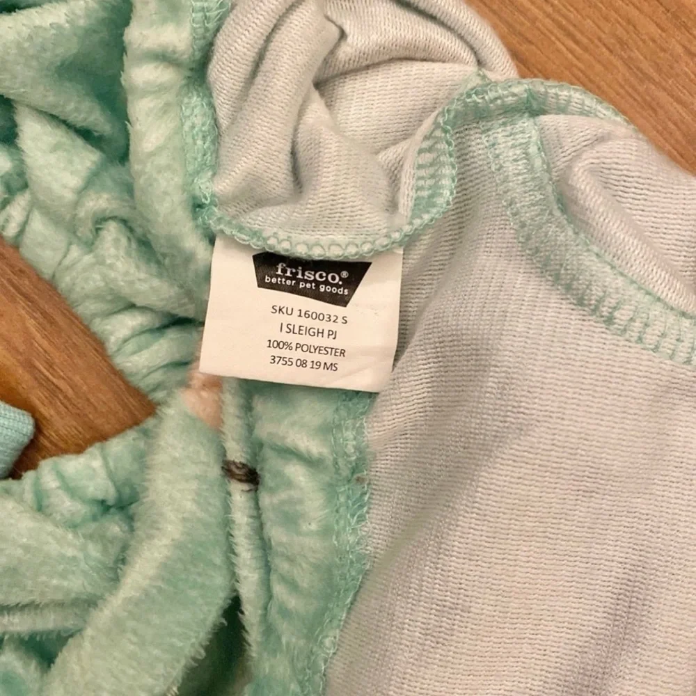 Dog Clothes - Picture 4 of 6